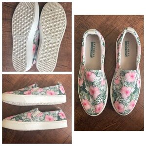 Skechers Women Sz 8 Skechers Street Poppy Tropic'gal Hawaiian slip on sneakers